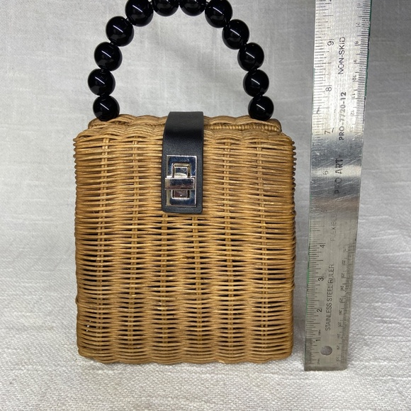 Small Straw Rattan Wicker Bag with Black Bead Handle & Twist Clasp Closure - Picture 11 of 13